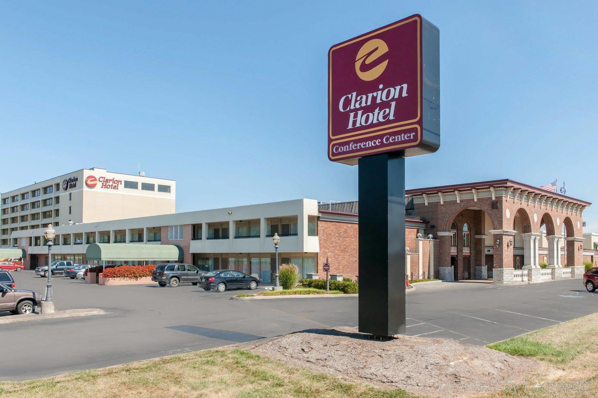 Clarion Hotel And Conference Center Columbus Buitenkant foto