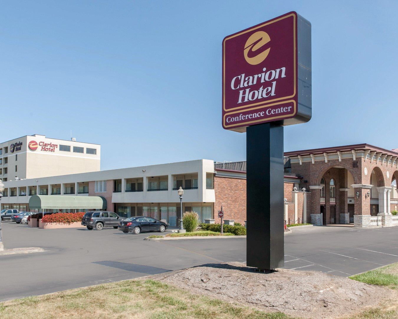 Clarion Hotel And Conference Center Columbus Buitenkant foto